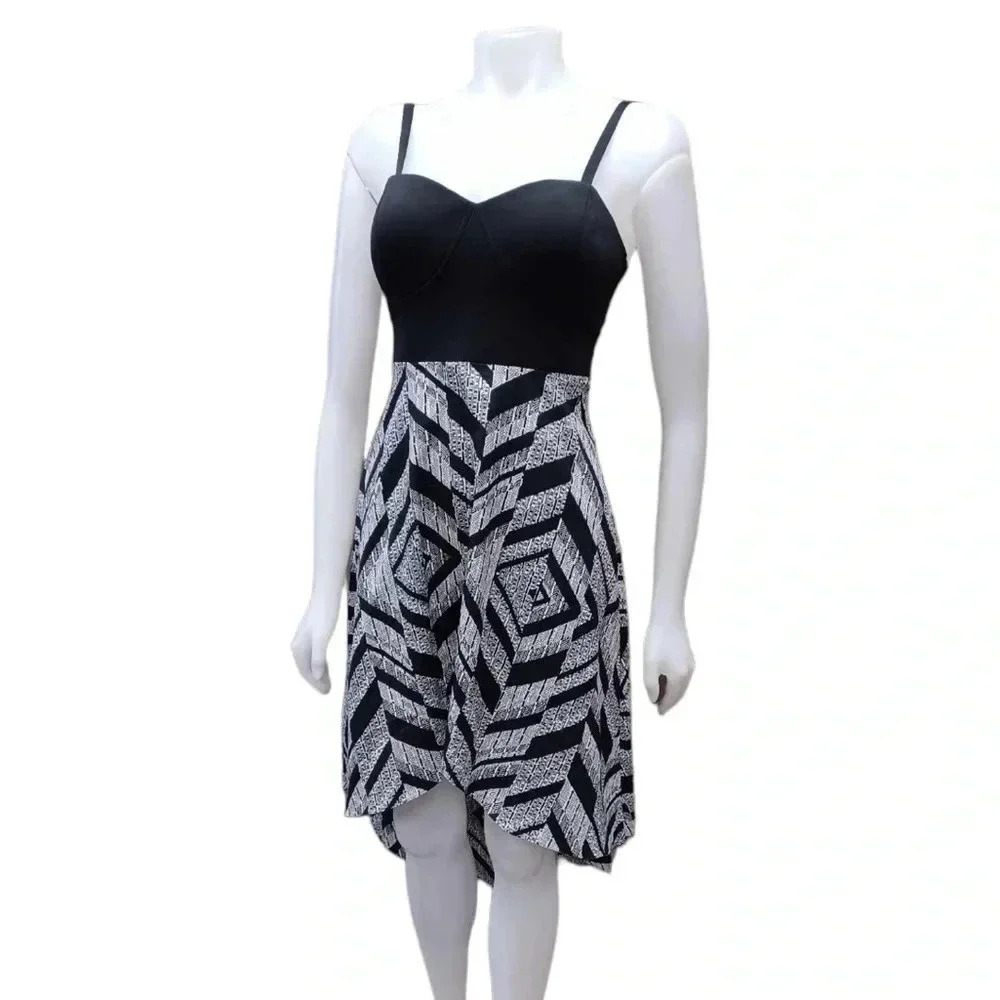 Guess Sleeveless Halter Hi Lo Black & White Dress Size 4